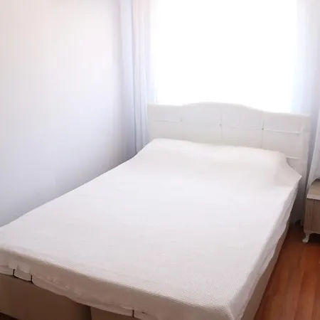 Kadinlar Denizi Tatil Evleri Kusadası