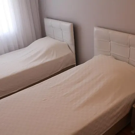 Kadinlar Denizi Tatil Evleri *